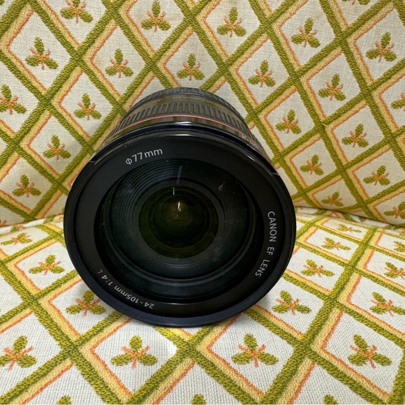 Canon EF 24-105mm f/4L IS II USM Lens - Picture 5 of 7
